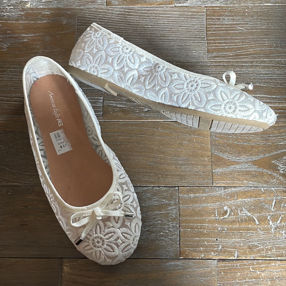 American Eagle by Payless Lace Ballet Flats🖤